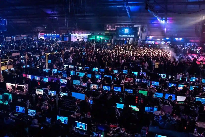 Promo image of a live event held by Dreamhack to promote its Winter 2023 event.
