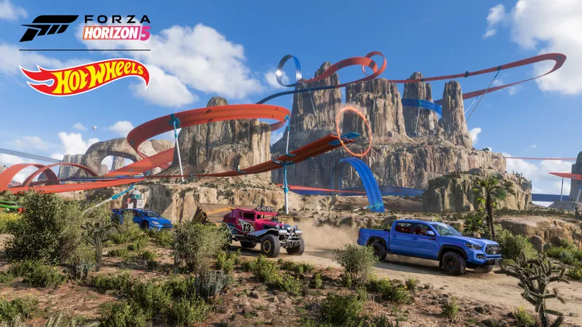 Hot Wheels tracks mixed into the Forza Horizon 5 landscape