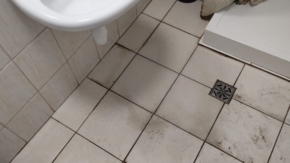 Cleaning bathroom floor