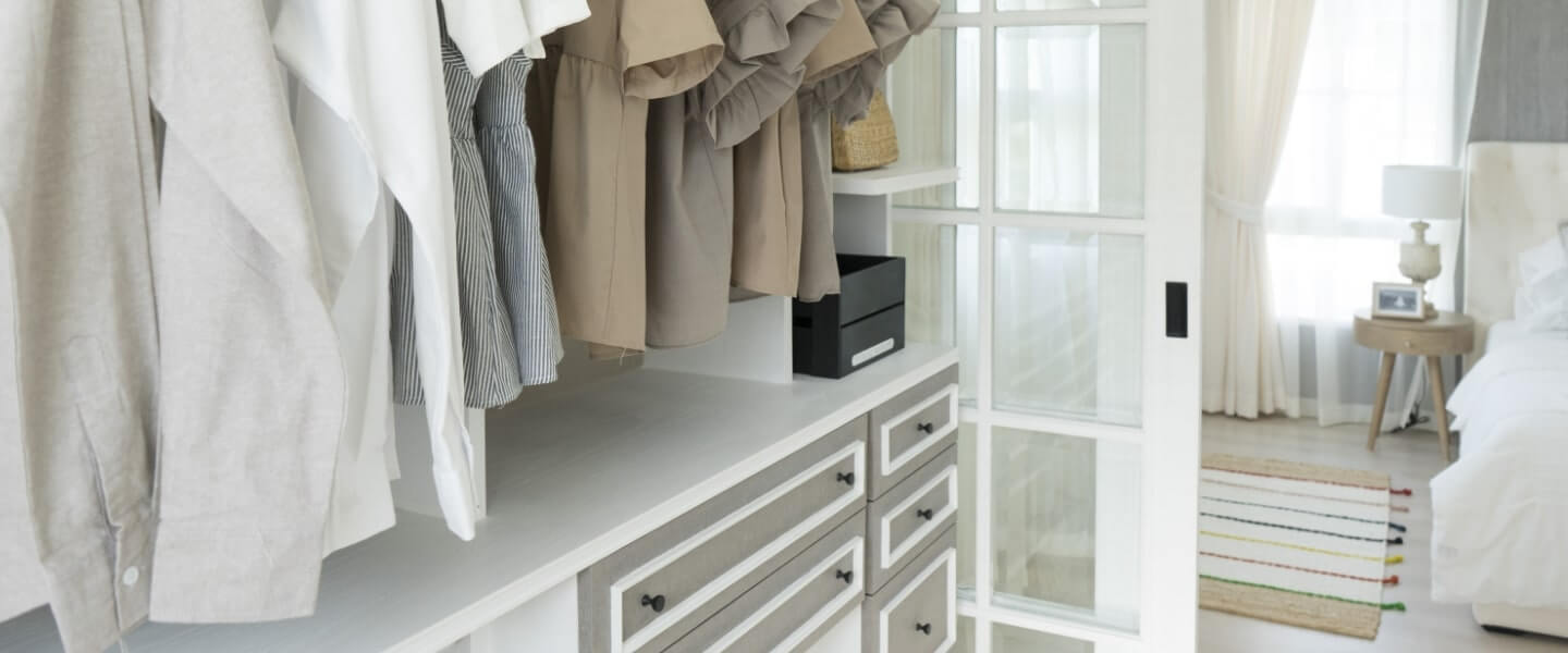How To Make Your Closet & Clothes Smell Great