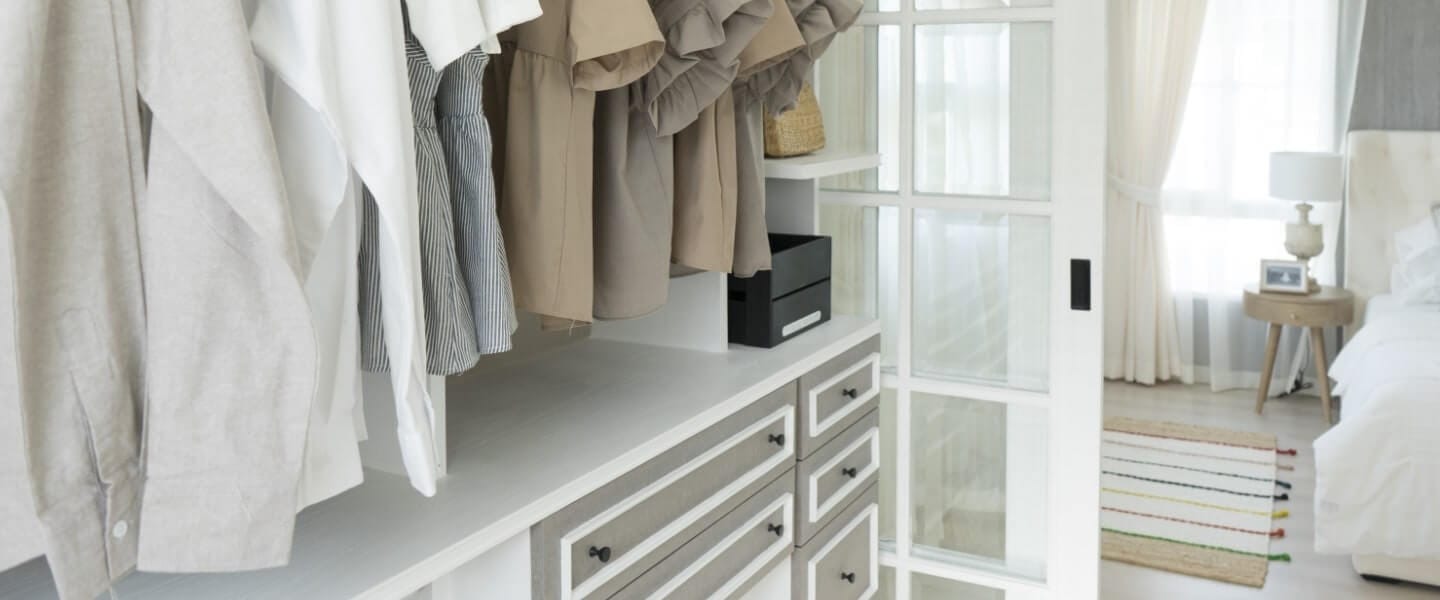 How To Make Your Closet & Clothes Smell Great