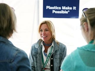 Partnership puts spotlight on plastic at 2011 Food & Wine Classic