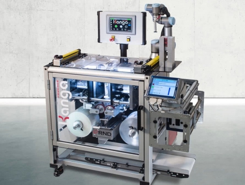 Versatile poucher teams up with cobots for medical packaging