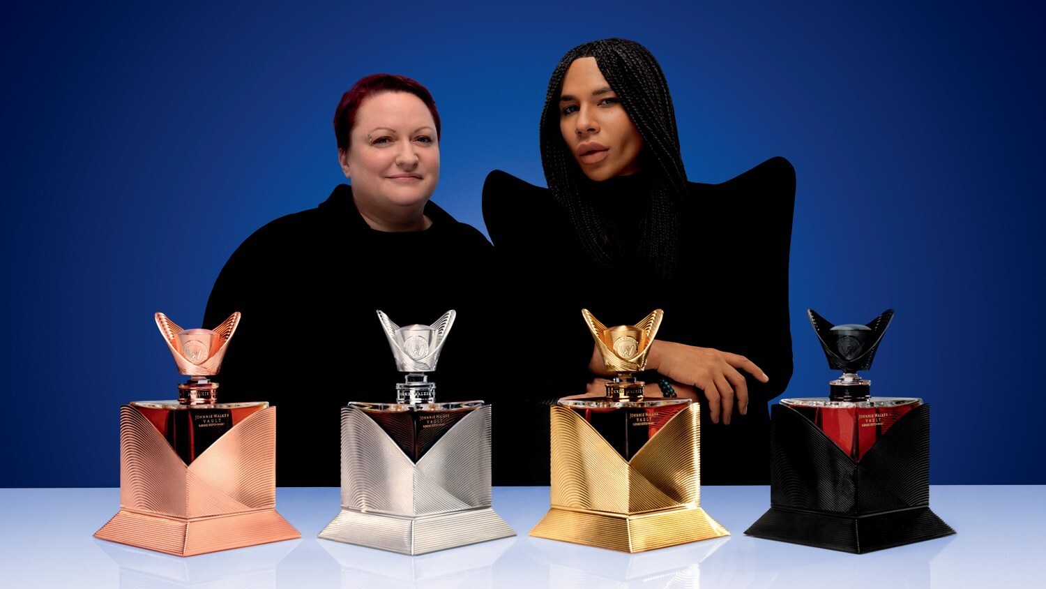 Johnnie Walker Old Harmony ギフトボックス入り Fashion and Whisky Intersect in Johnnie Walker Vault Packaging