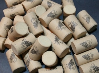 Wine drinkers warming to synthetic corks