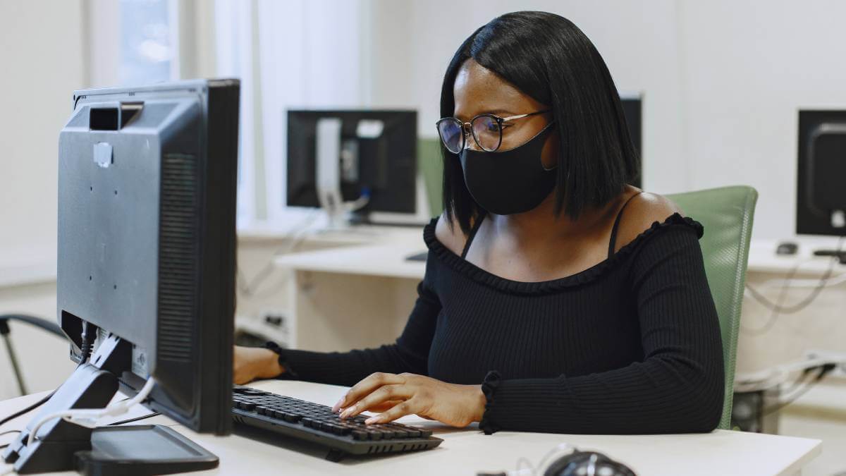 Research Bites: Why ICT public access centers are struggling Research Bites: Why ICT public access centers are struggling