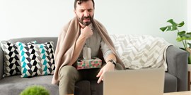 Como funcionam as pastilhas para dor de garganta? Entenda