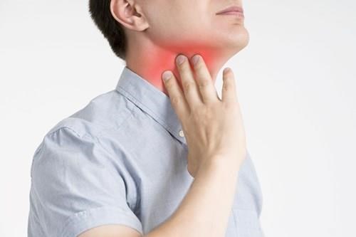 Cause della gola arrossata