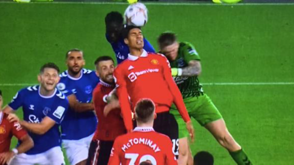 Raphael Varane saved Man Utd from a late Jordan Pickford equaliser vs Everton - Vimarsana News