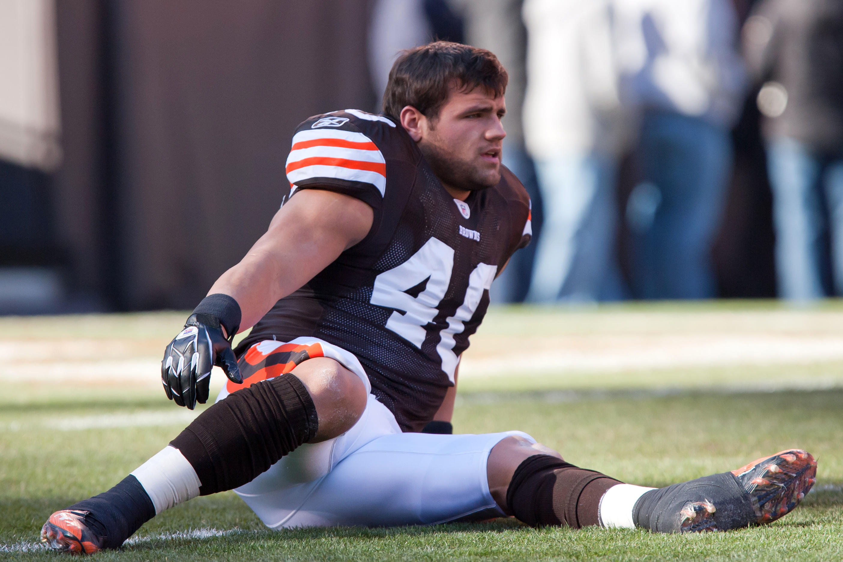 Former Cleveland Browns RB Peyton Hillis discharged from hospital following  swimming accident