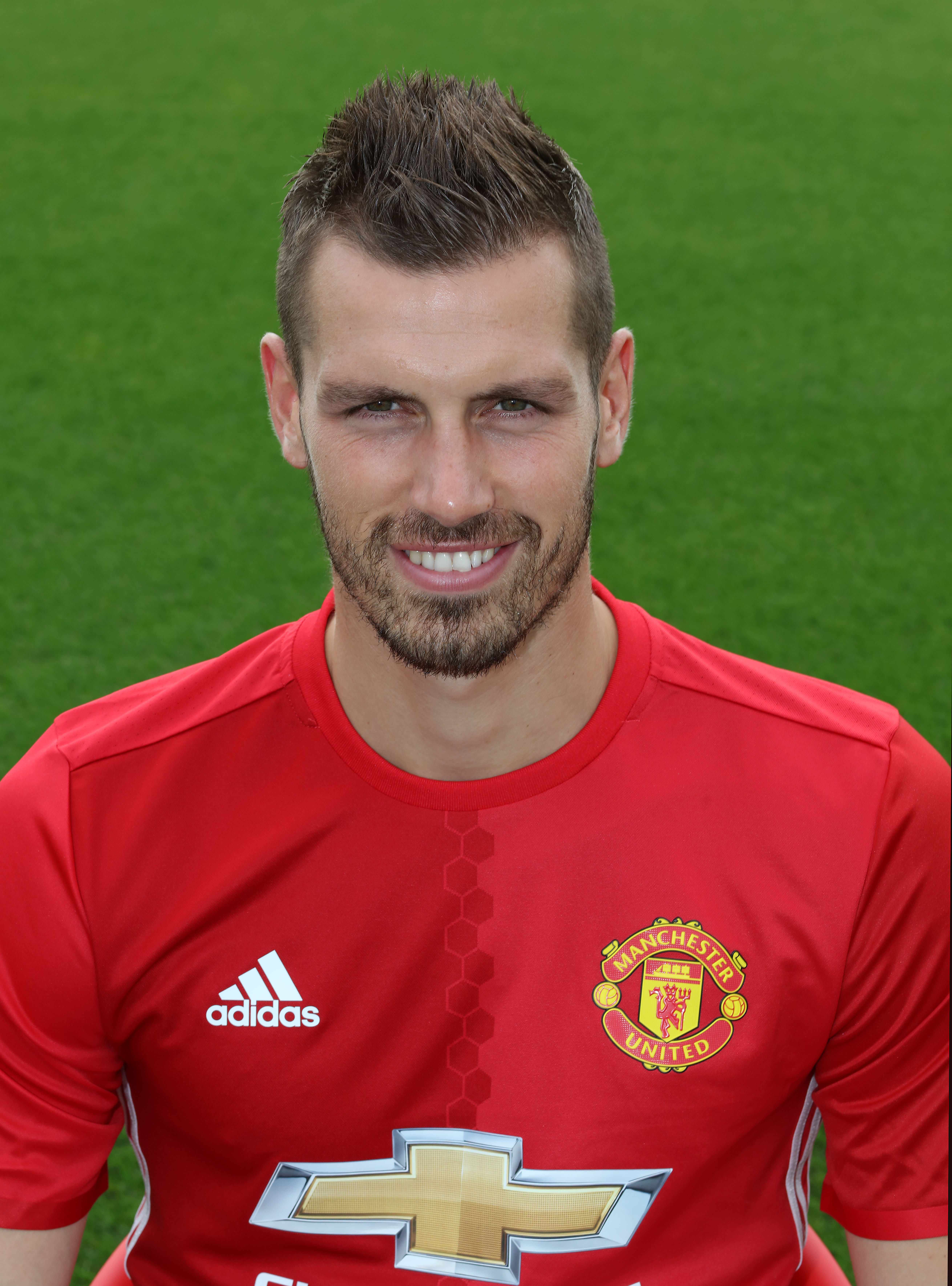 Manchester United midfielder Morgan Schneiderlin's girlfriend not