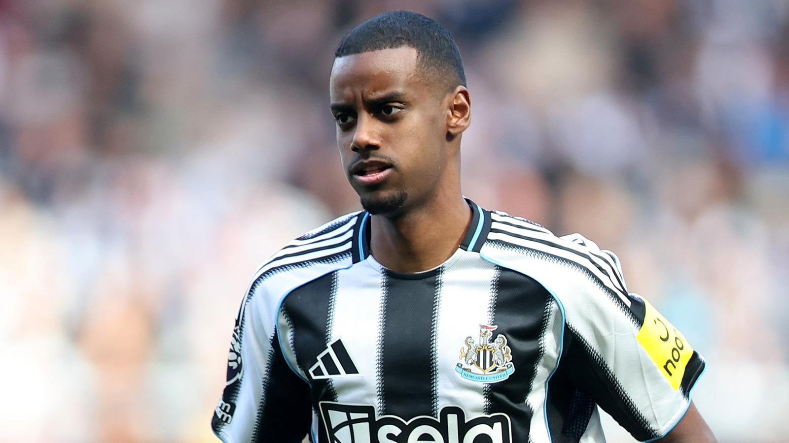 Alexander Isak Transfer Twist as 'Deal Agreed' With Window Days From Closing