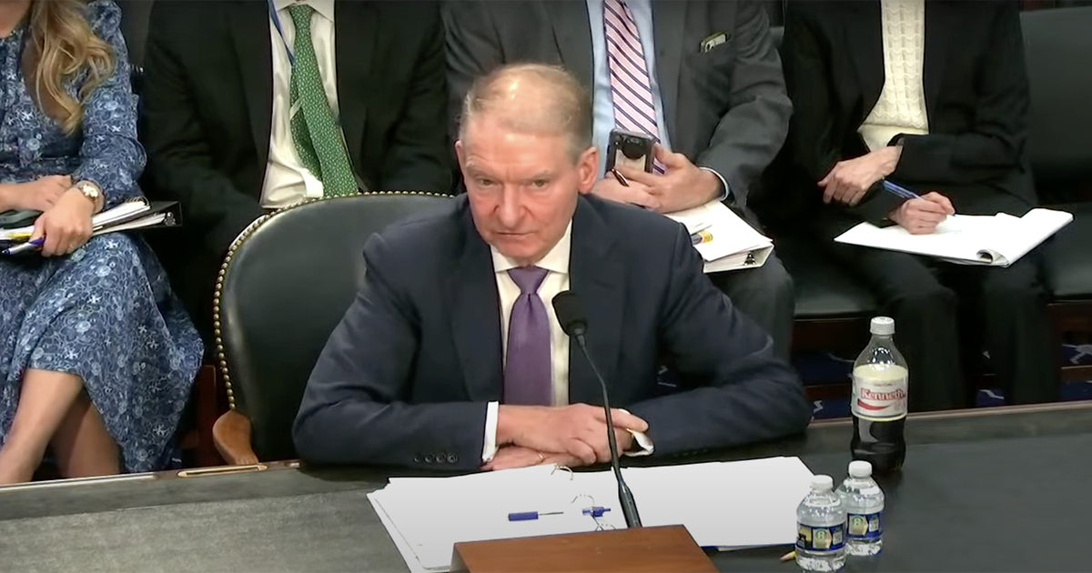 Democratic Lawmakers Allege 'Pay-to-Play' In SEC Crypto Case Dismissals