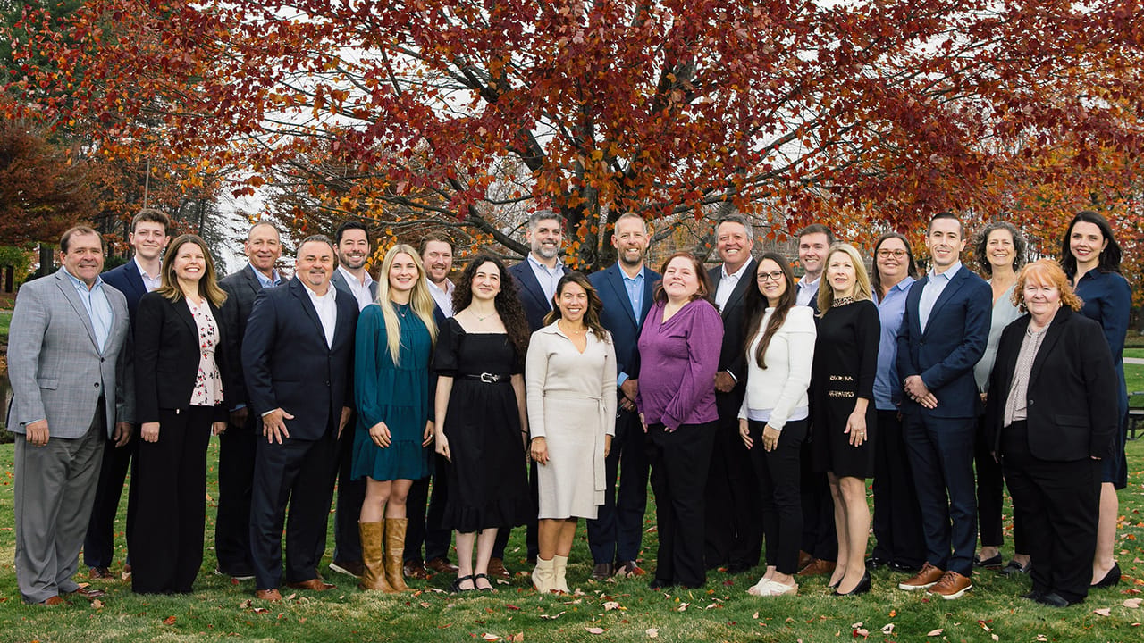 Raymond James Recruits $2.8B Team From Commonwealth