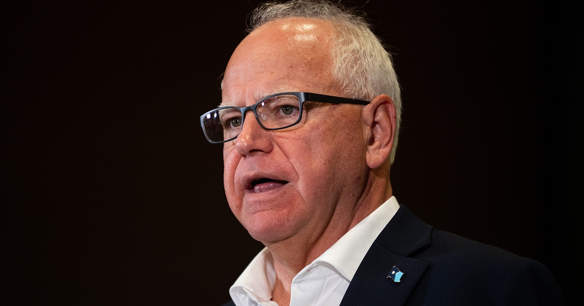 Tim Walz’s Investment Strategy Makes Him an Outlier Tim Walz’s Investment Strategy Makes Him an Outlier