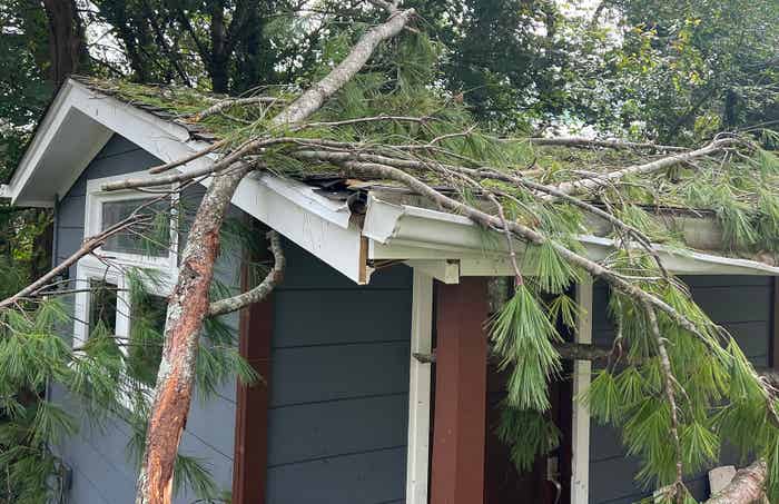 beth-bosworth-house-damage.jpg beth-bosworth-house-damage.jpg