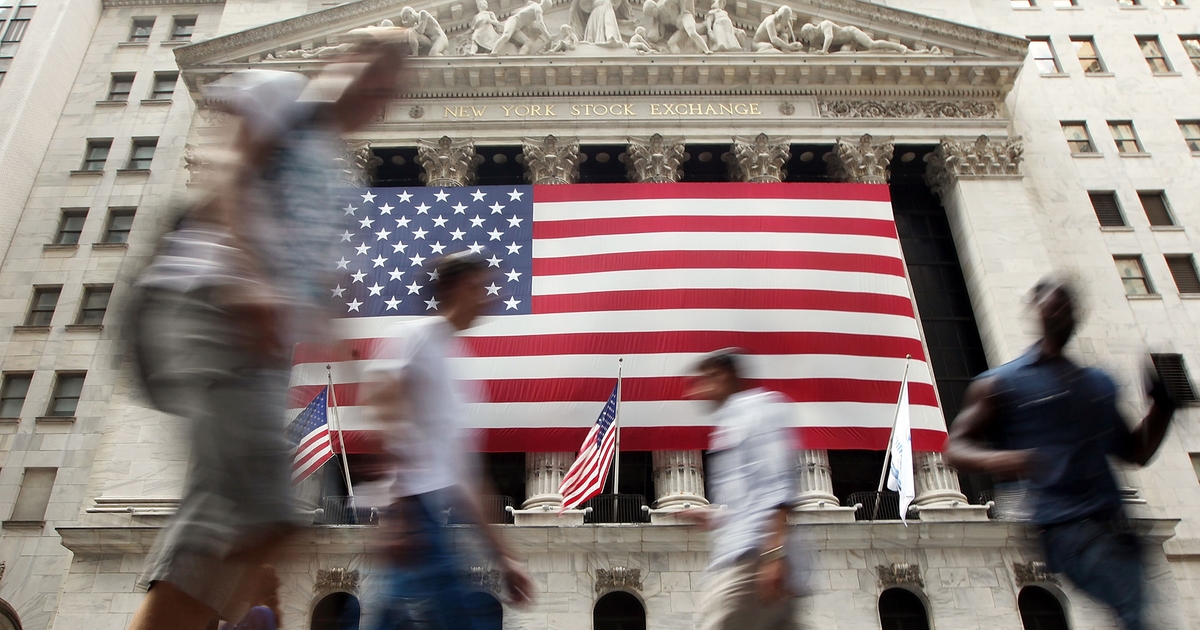 Investors Playing More Defense Even as Stocks Climb to New Highs