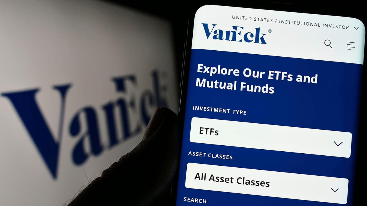 Vanech VanEck Launches First ETF Tracking Public Private Asset Managers