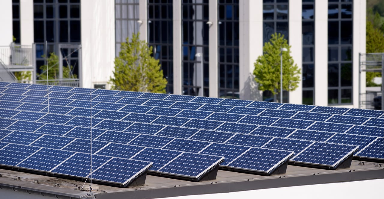 Net Solar Office How Office Owners are Achieving Net Zero Goals