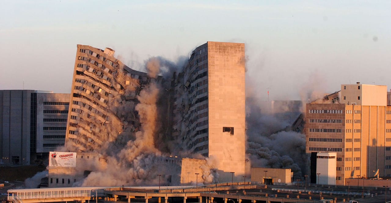 Implode Demonstration Six Clues a College Might Implode