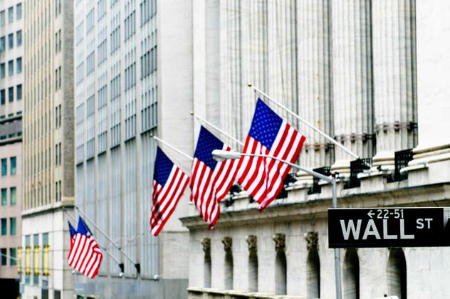 S&P 500 se anota nuevo máximo histórico tras toma de protesta de Joe Biden
