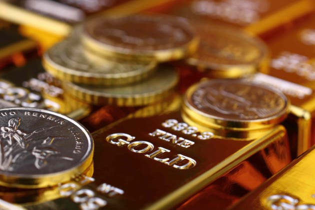 Precio del oro encuentra soporte en debilidad del USD ¿Qué esperar para el futuro del metal dorado?