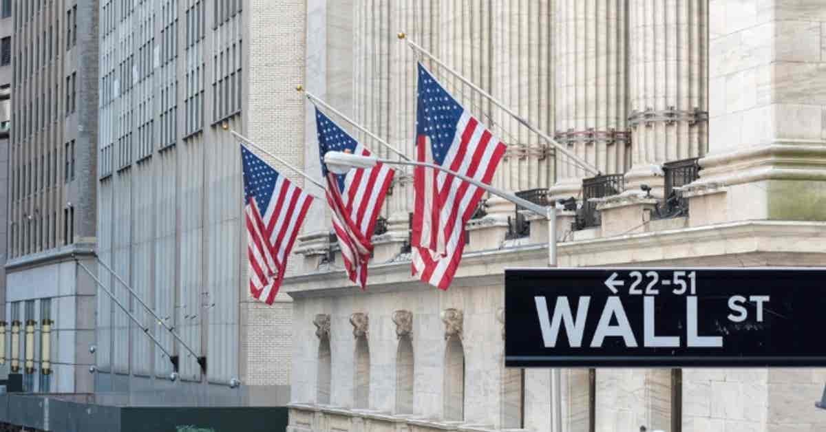 wall-street-sign-in-new-york-city.jpg