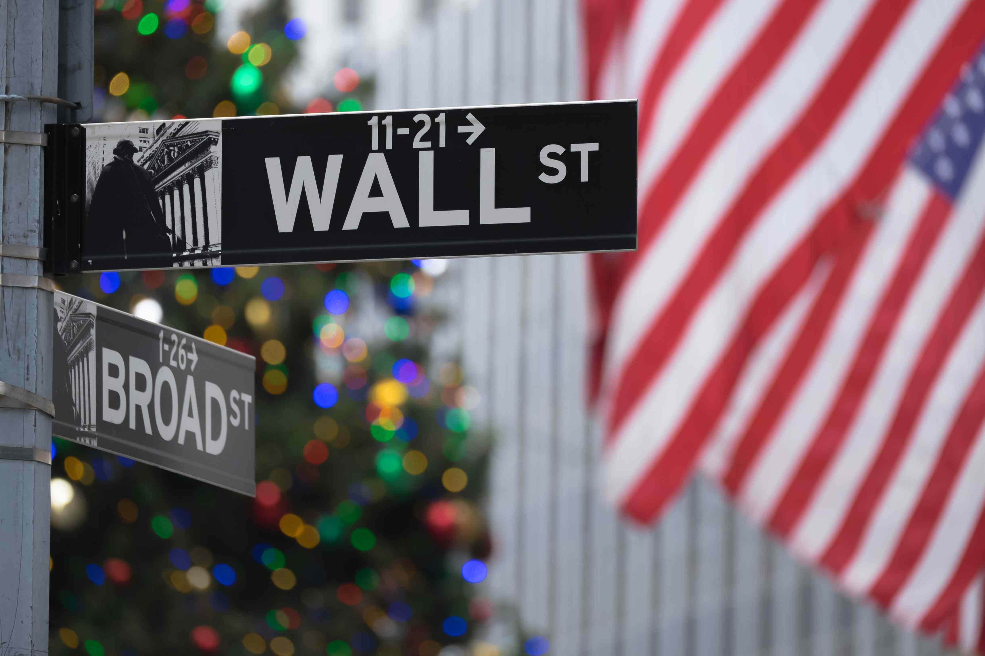 The Daily Fix: US equities eye new all time highs despite a stronger USD