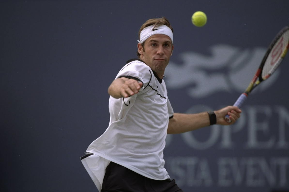 Greg Rudedski playing tennis