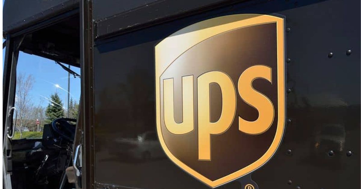 UPS_Logo_on_truck.jpg