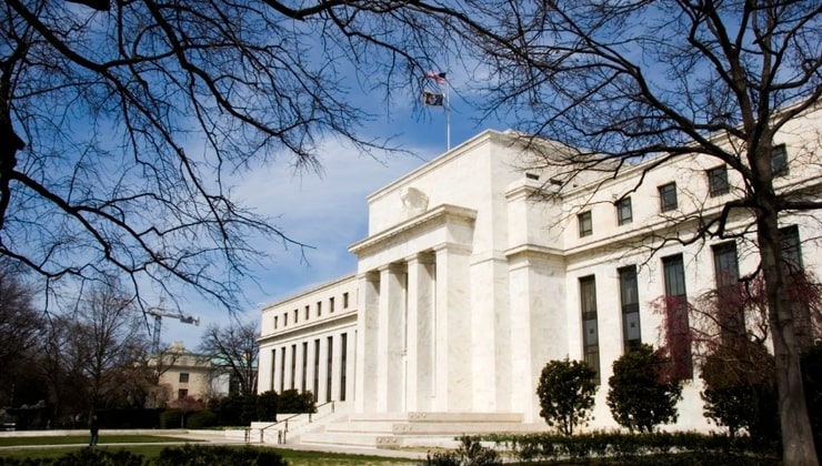 federal-reserve-building-on-a-sunny-spring-day-picture-id98054083.jpg