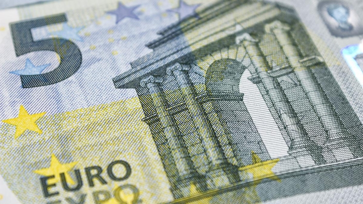 The EUR Has More Worries Than Just Politics