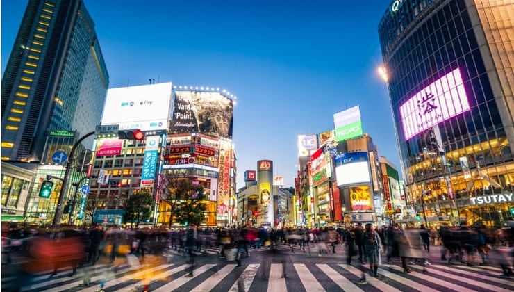 pedestrians-japan.jpg