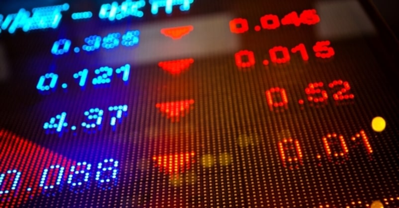 stock_market_data_on_bright_monitor.jpg