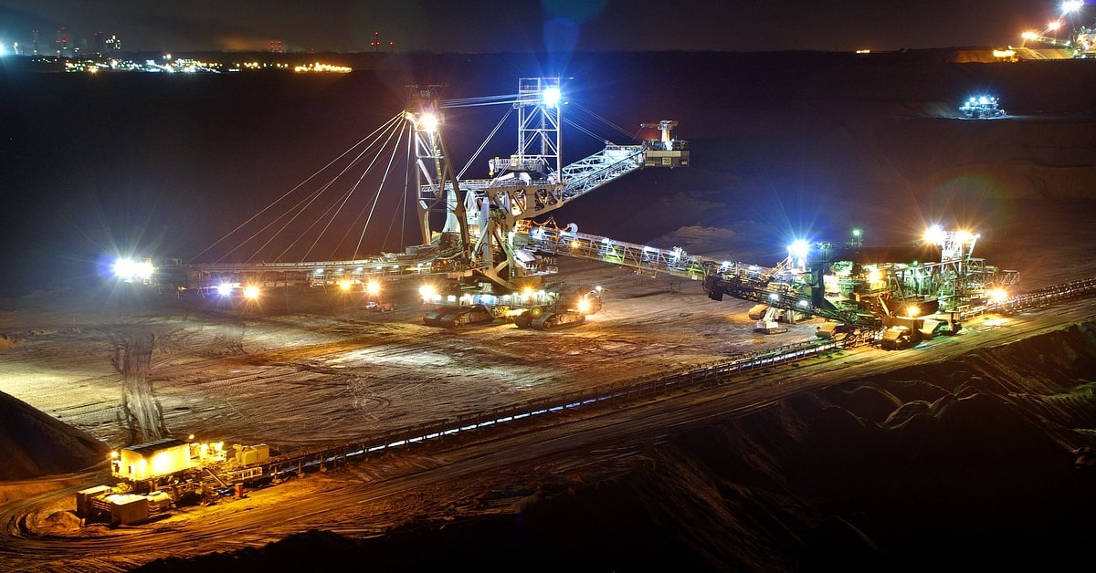 mining_pit_at_night.jpg