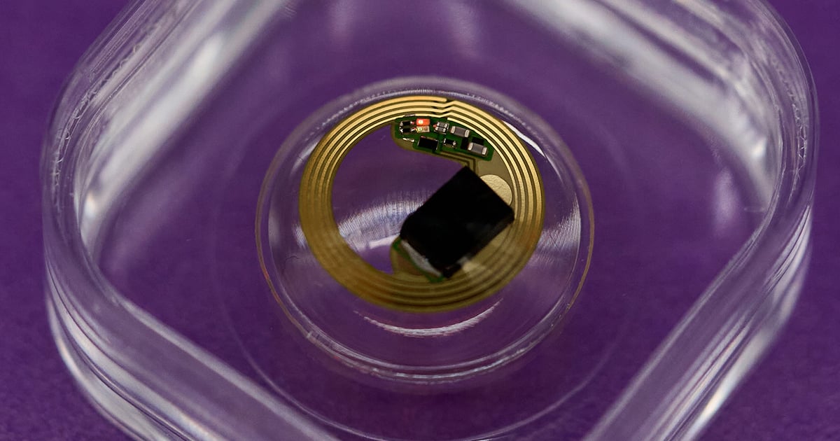 Smart Contact Lens Battery Race: Solid-State vs Tear Power