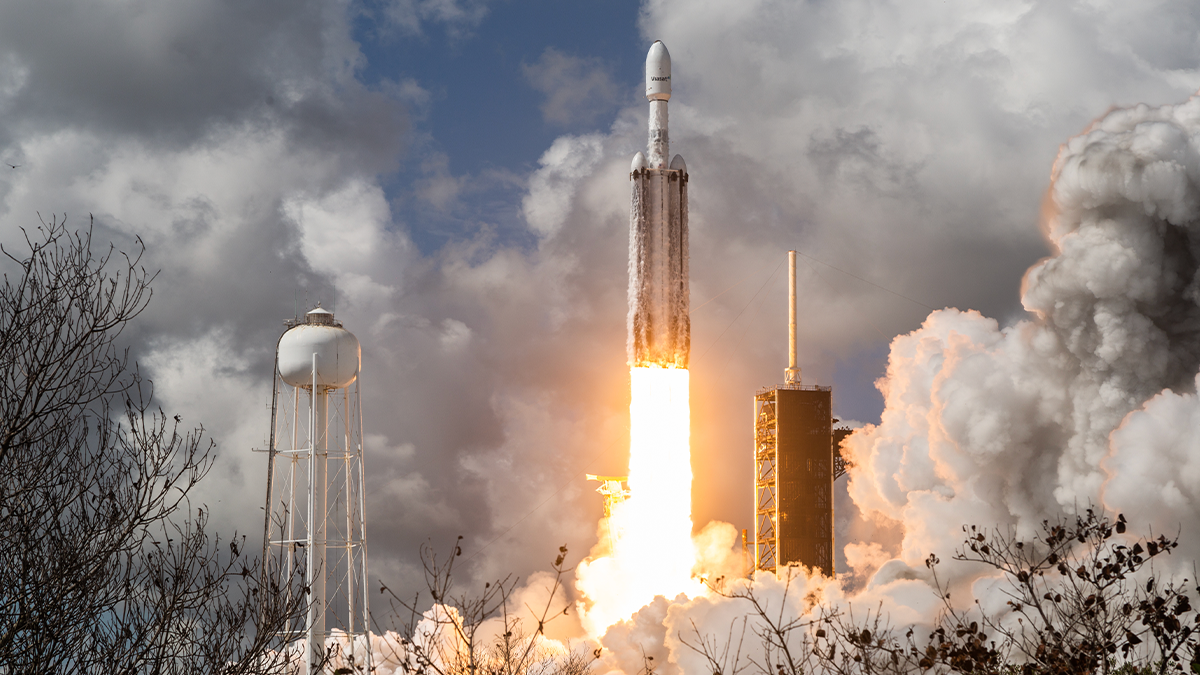 完売再製作⭕️2,500円OFF◎Volan◎MOON FLEX 3◎10 NASA gets a 'free $60M experiment' as a SpaceX rocket stage slams