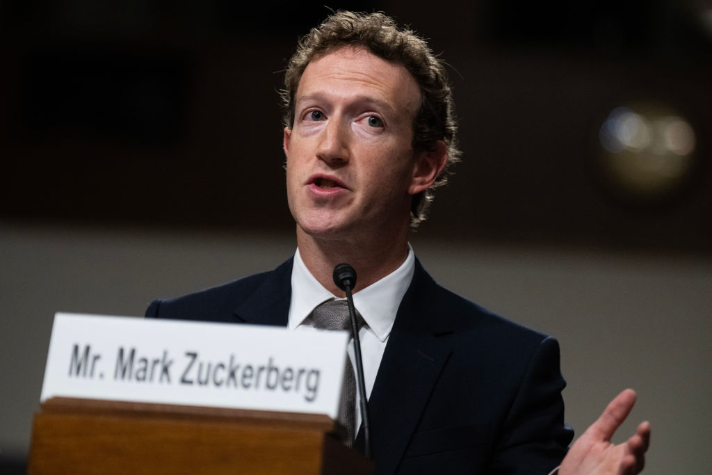 Zuckerberg forced to remove ads after Hollywood actor slams billionaire in furious  rant over 'AI bulls***' - Instagram - UNILAD Tech