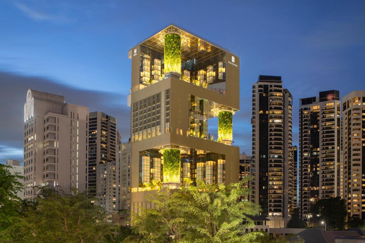 The world's 'best skyscraper' is half jungle half hotel and The world's 'best skyscraper' is half jungle half hotel and
