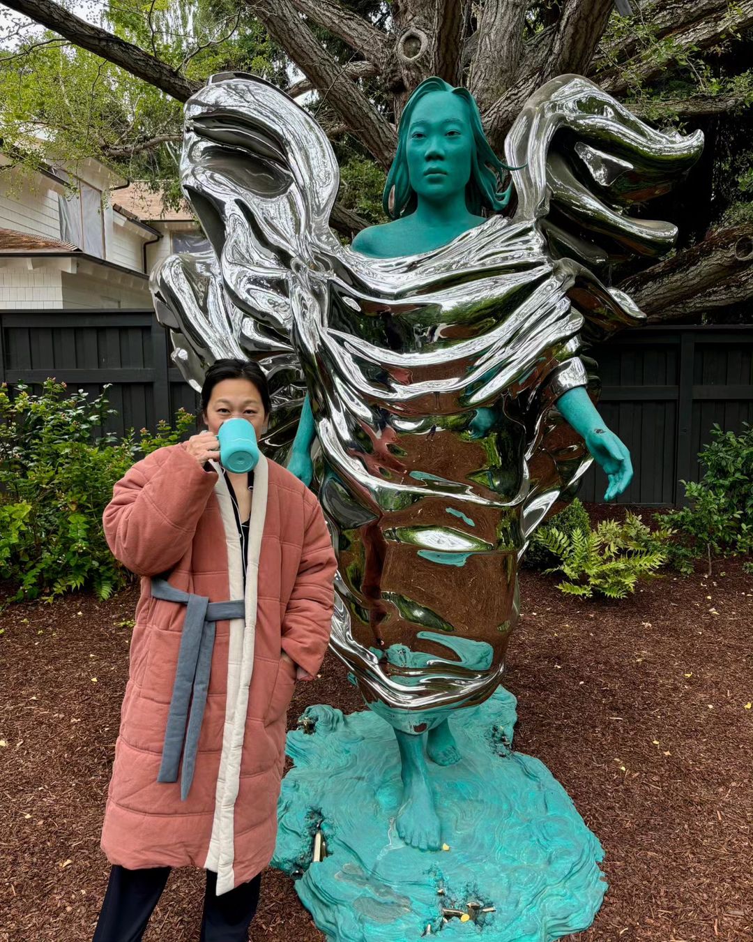 Mark Zuckerberg unveiled the 7ft statue of his wife (Instagram/@zuck)