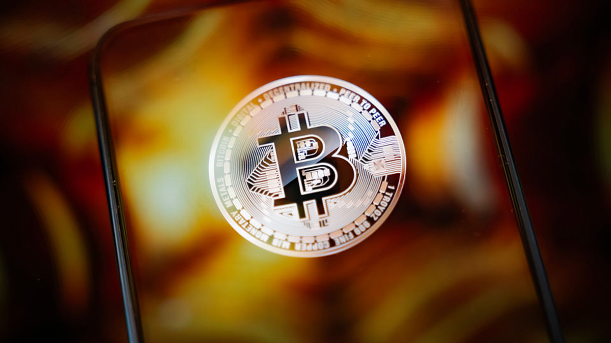 Financial Nobel Prize winner issues shock prediction for Bitcoin in the  next 10 years