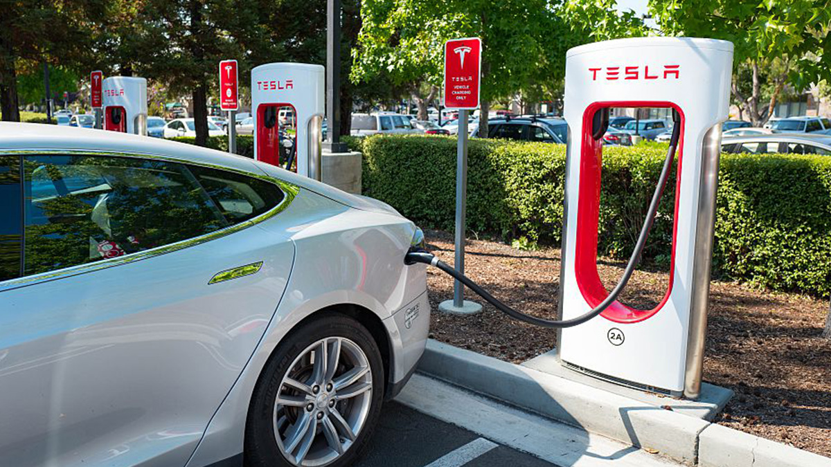 Tesla driver shares first bill in 12 months and people are convinced it's  fake