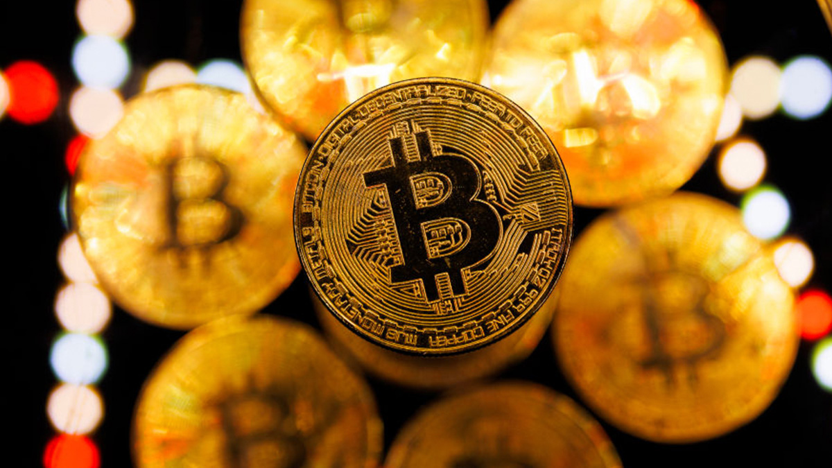 Bitcoin expert made worrying prediction for where Bitcoin will go after it  hit record $100,000 last year