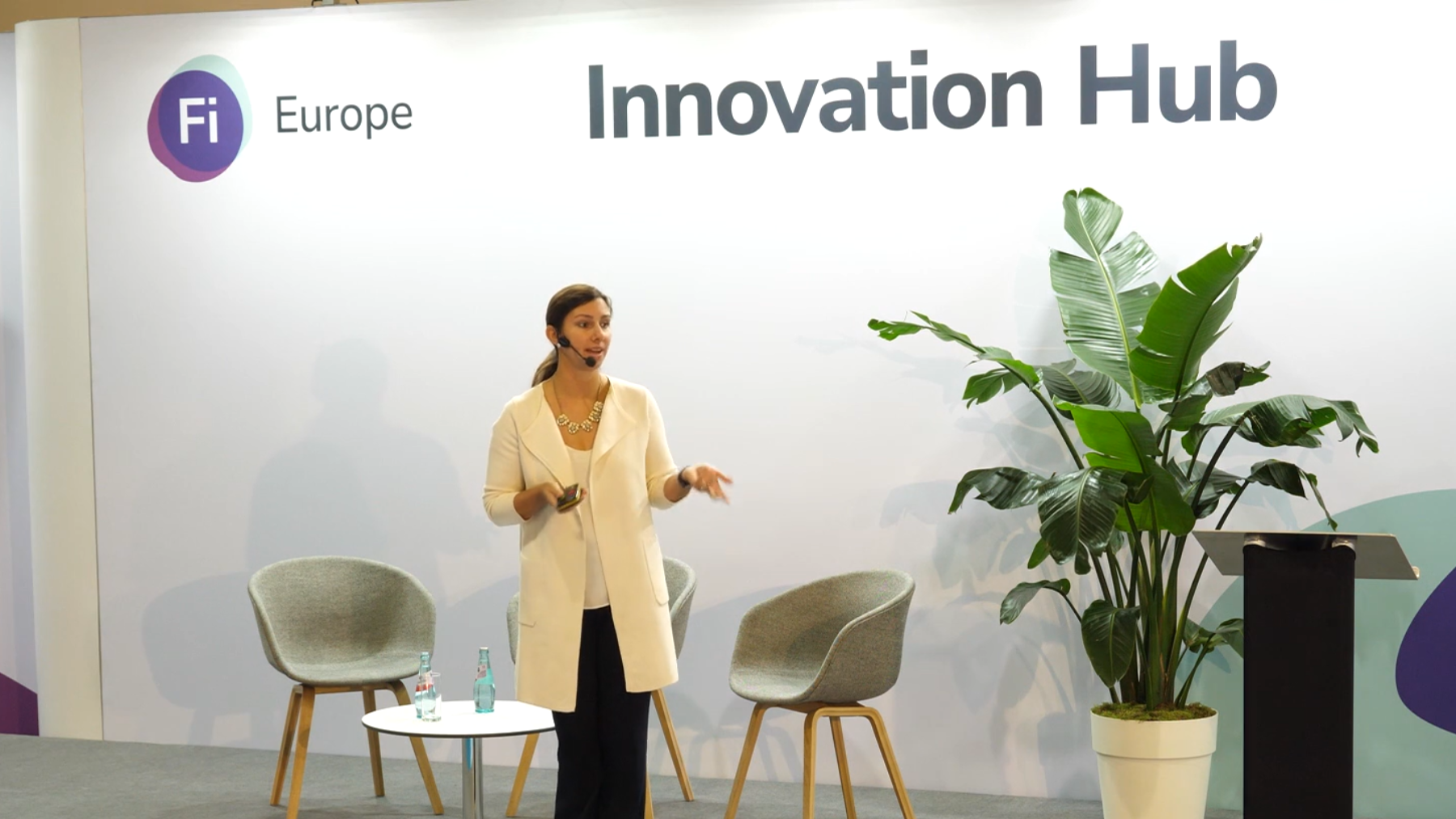 Jessica Cravero from Technomic presenting on stage at the Fi Europe 2024 Innovation Hub
