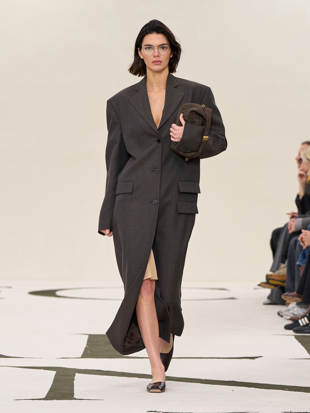 calvin klein runway dresses Monumental minimalism - The runway collection by Veronica Leoni
