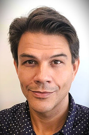 Headshop of Classiq vice president of business development Simon Fried.