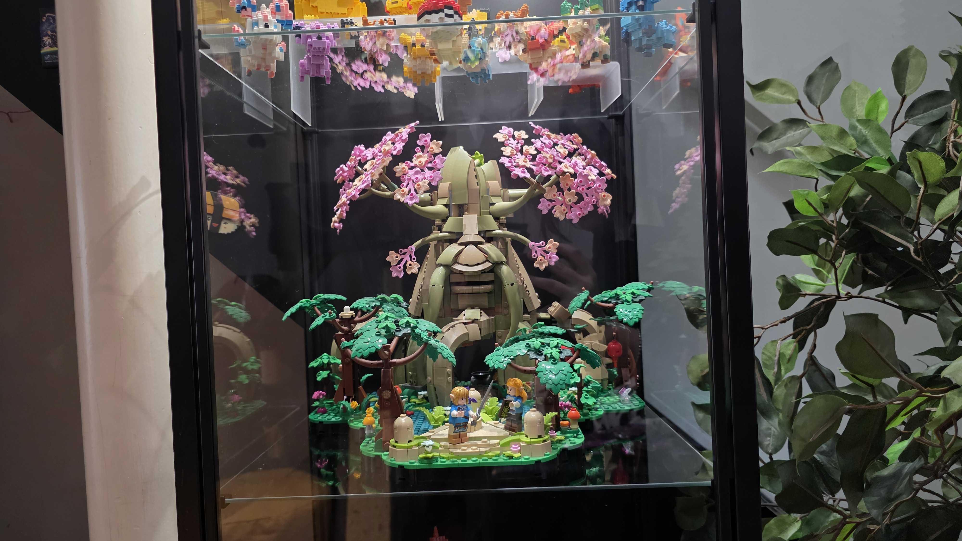 Talented LEGO Builder Turns $40 Bonsai Set Into Zelda's Deku Tree