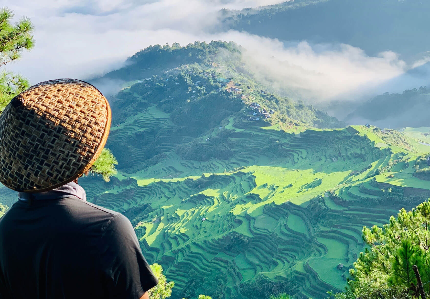 how-to-hire-pay-contractors-in-philippines-featured