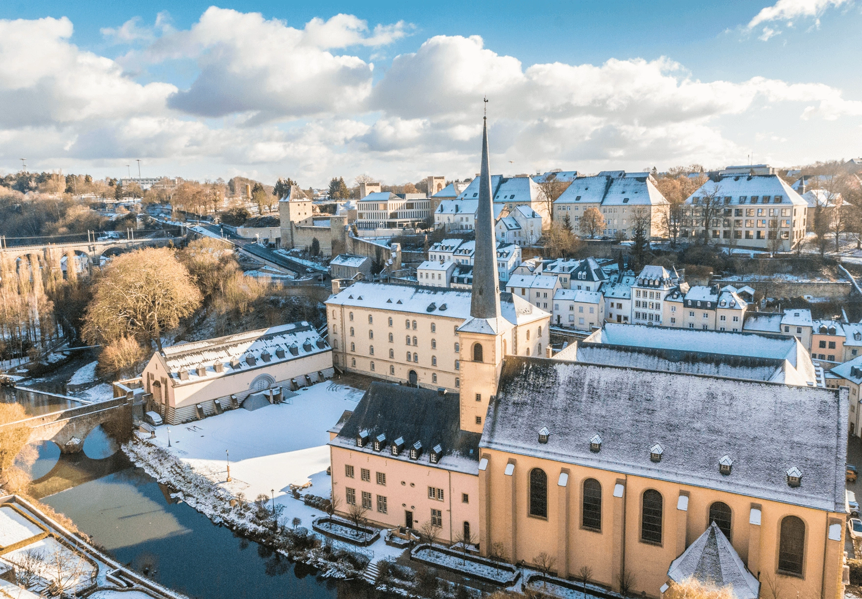 luxembourg-employee-benefits-compensation-featured