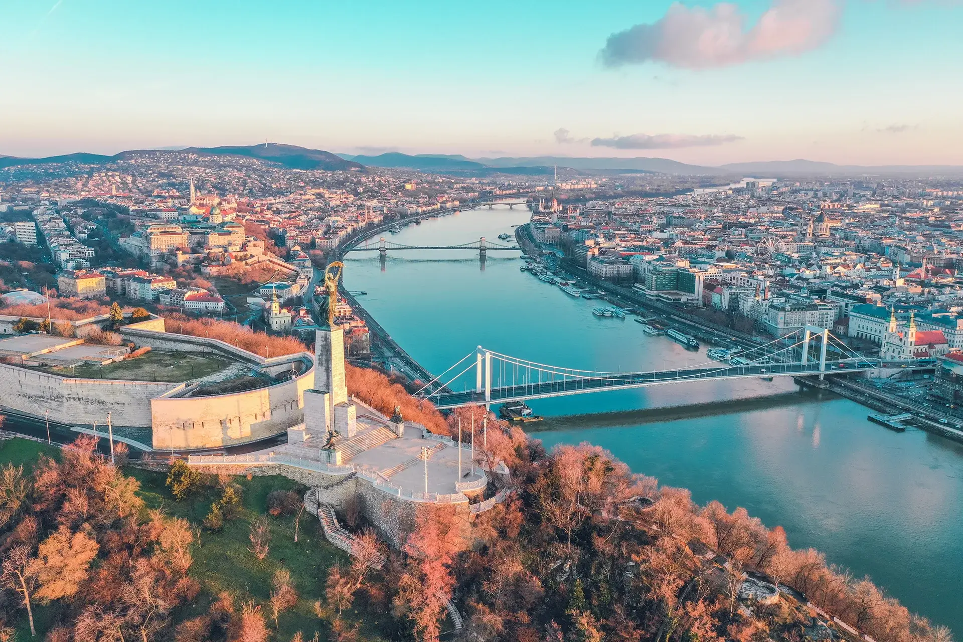 hungary-employment-guide.webp